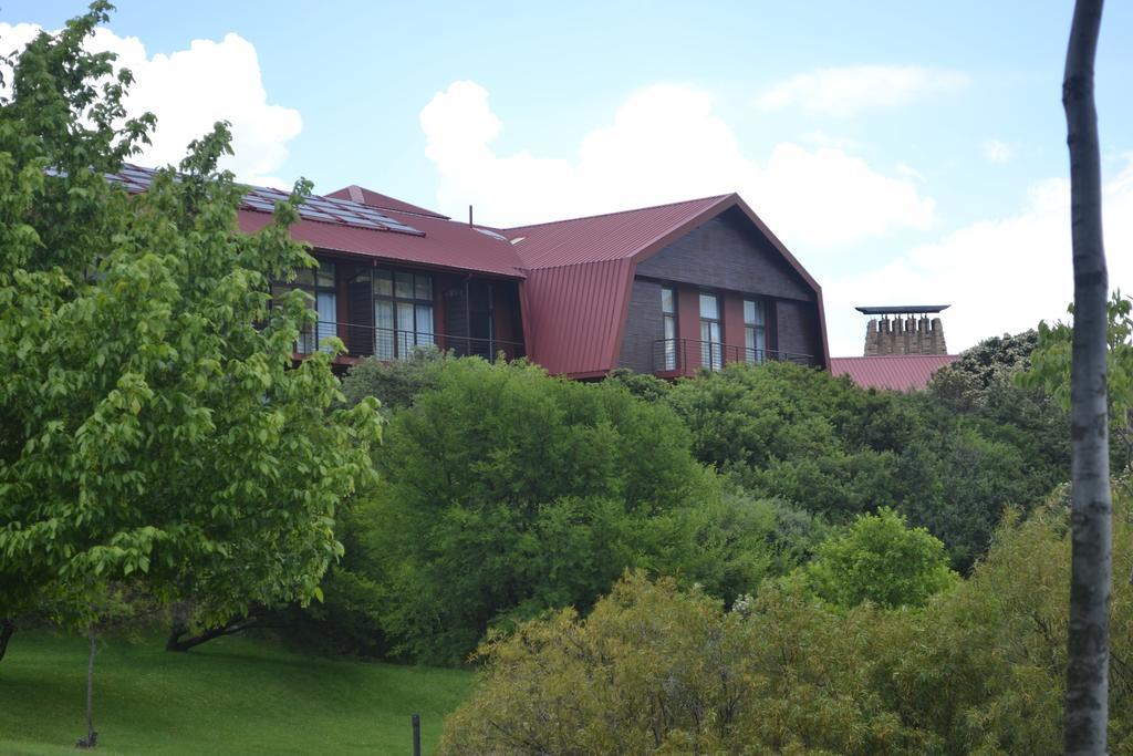 Golden Gate Hotel And Chalets Clarens Luaran gambar