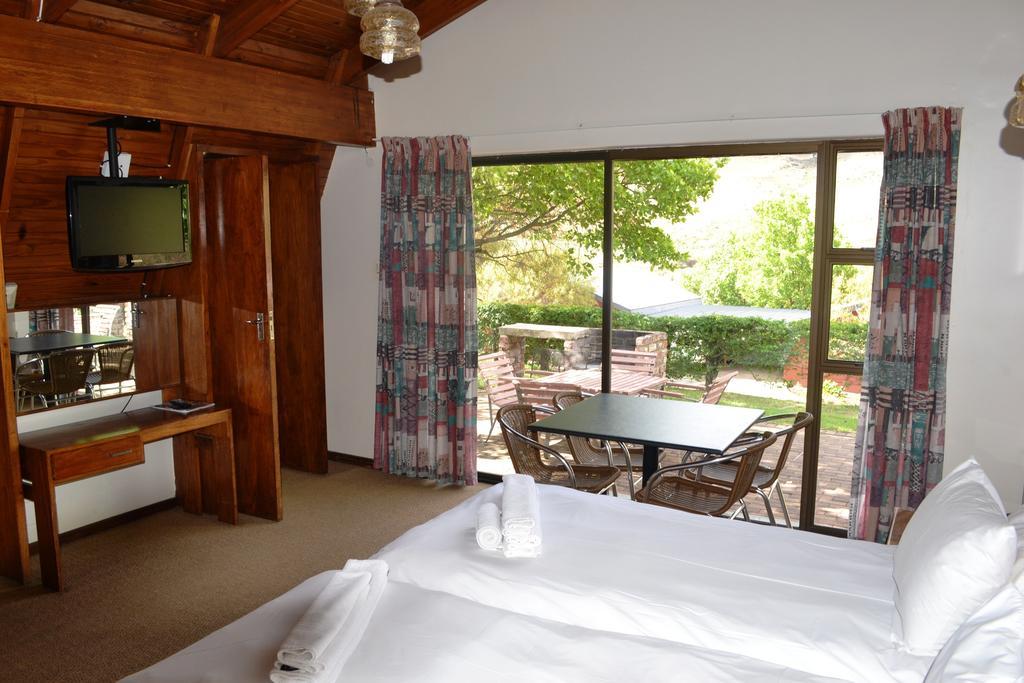 Golden Gate Hotel And Chalets Clarens Luaran gambar