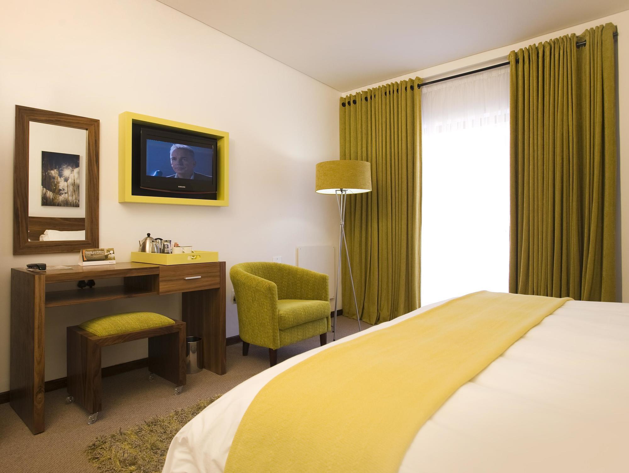 Golden Gate Hotel And Chalets Clarens Luaran gambar